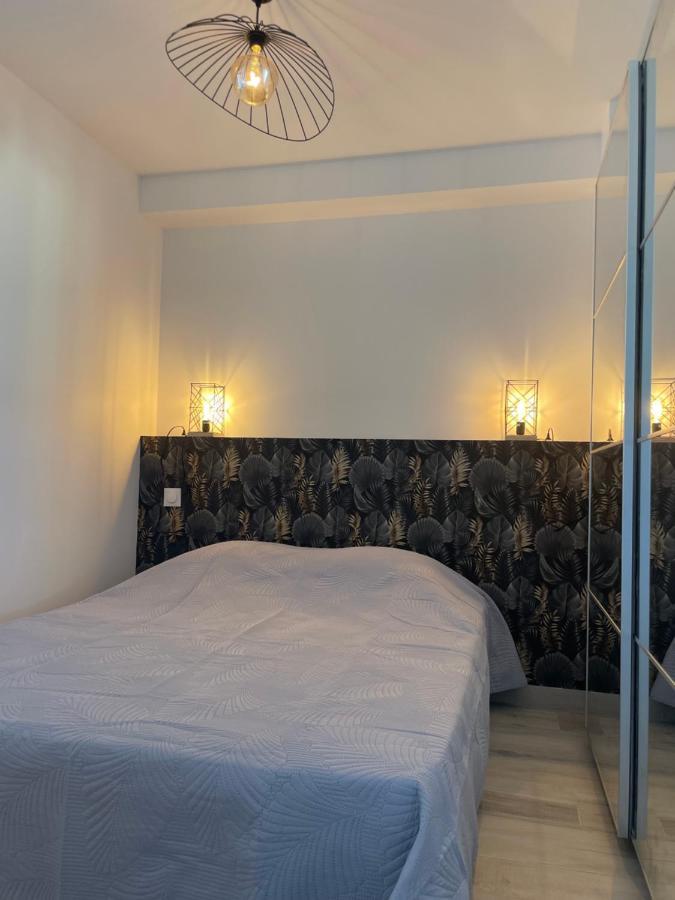 Appartement Pieds Dans L'Eau Vue Mer Bormes Les Mimosas Εξωτερικό φωτογραφία